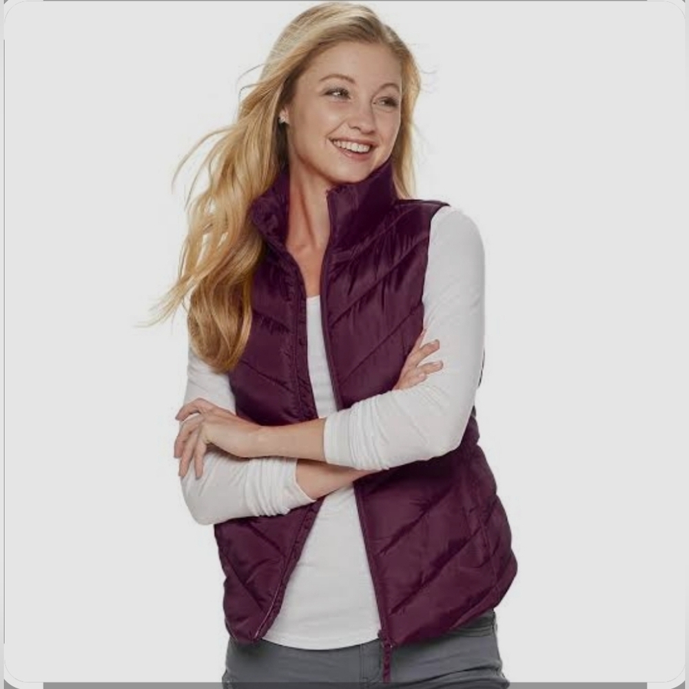 Juniors' SO® Puffer Vest in a burgundy or wine color, by Kohl's.
